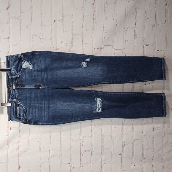 Judy Blue Denim - Judy Blue Boyfriend Fit Medium Wash Stretch Distressed Jeans Size 11/30 JB82328
